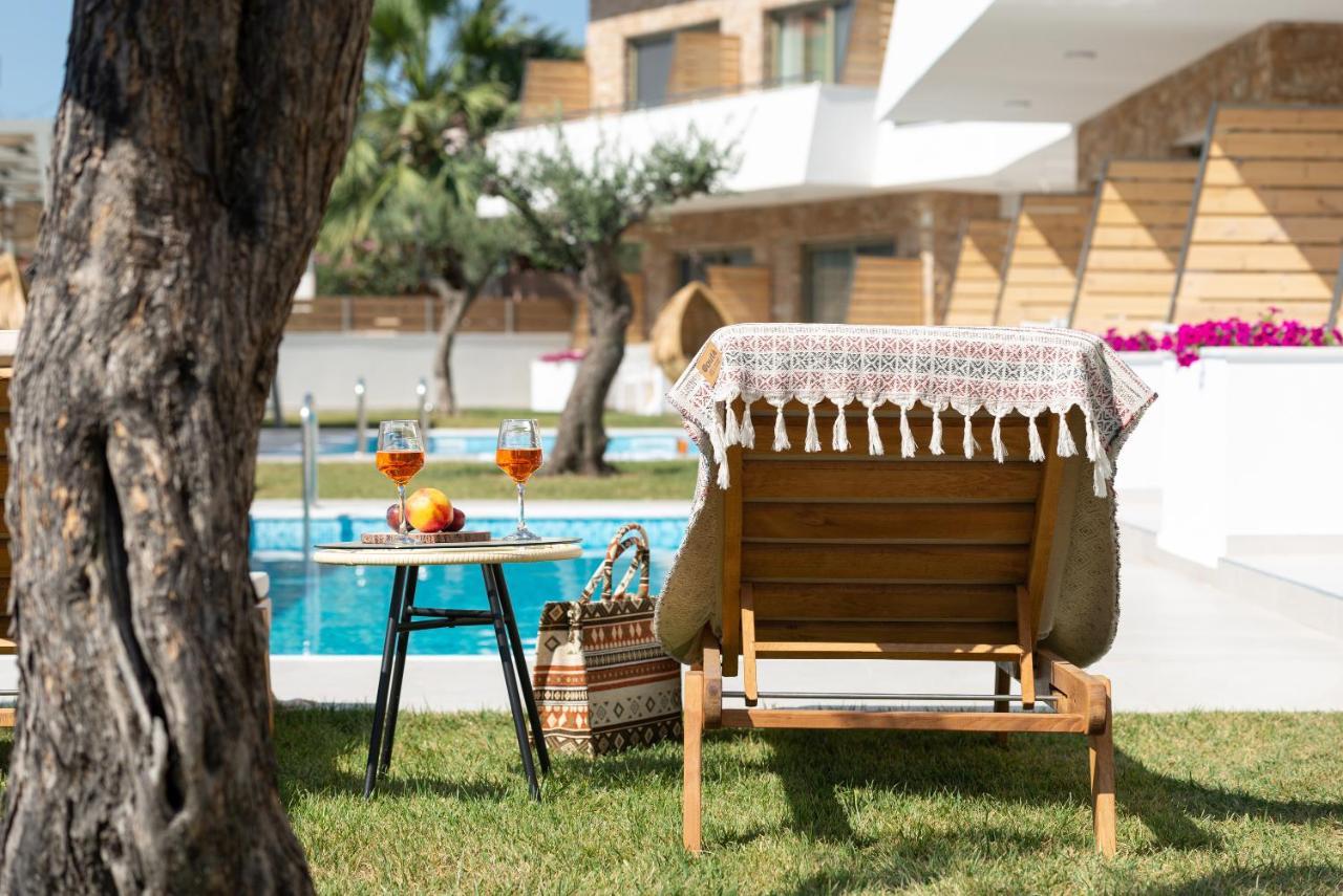 Imagine Luxury Suites Nikiti  Esterno foto