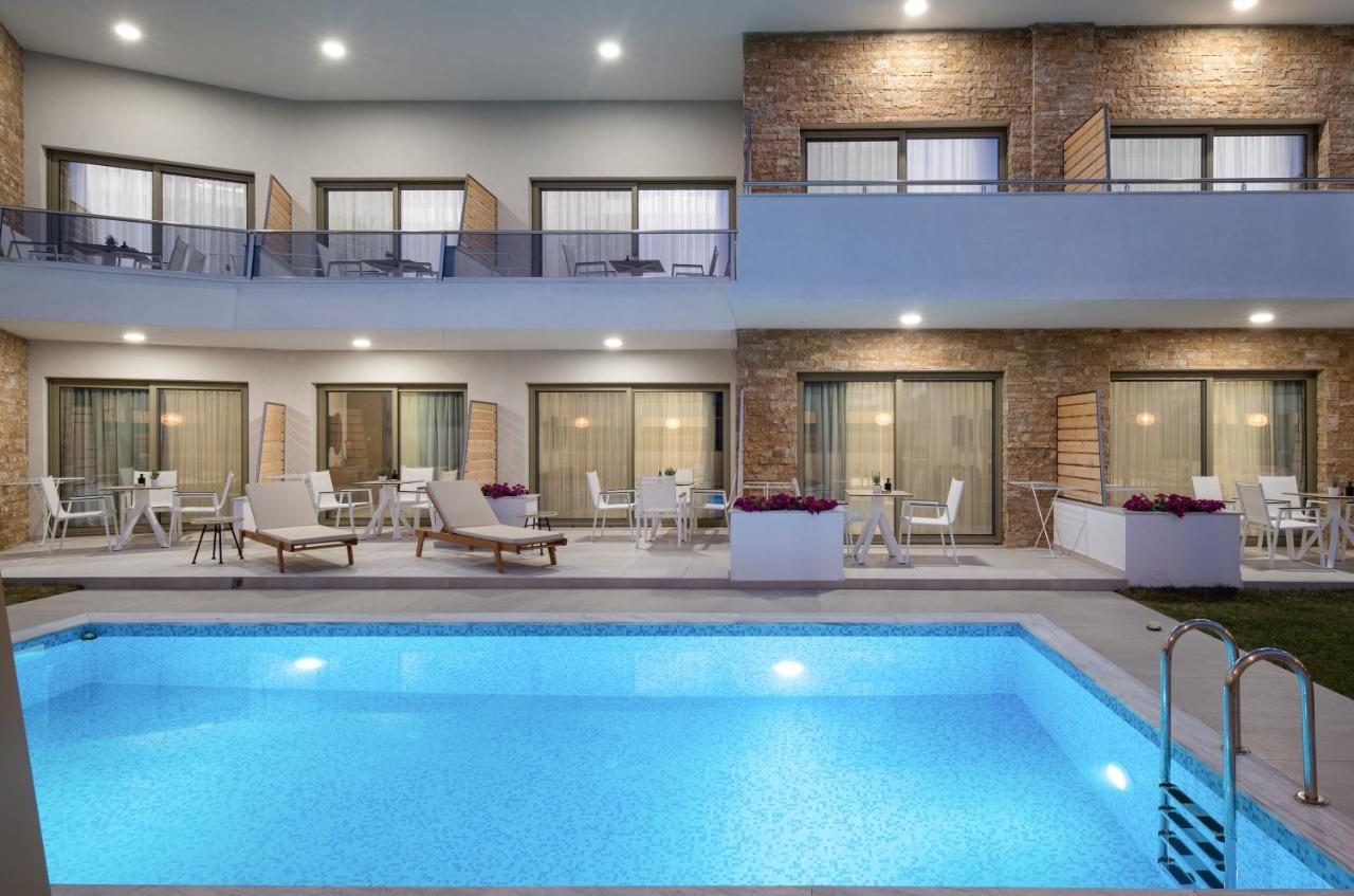 Imagine Luxury Suites Nikiti  Esterno foto