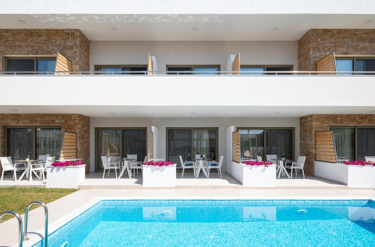 Imagine Luxury Suites Nikiti  Esterno foto