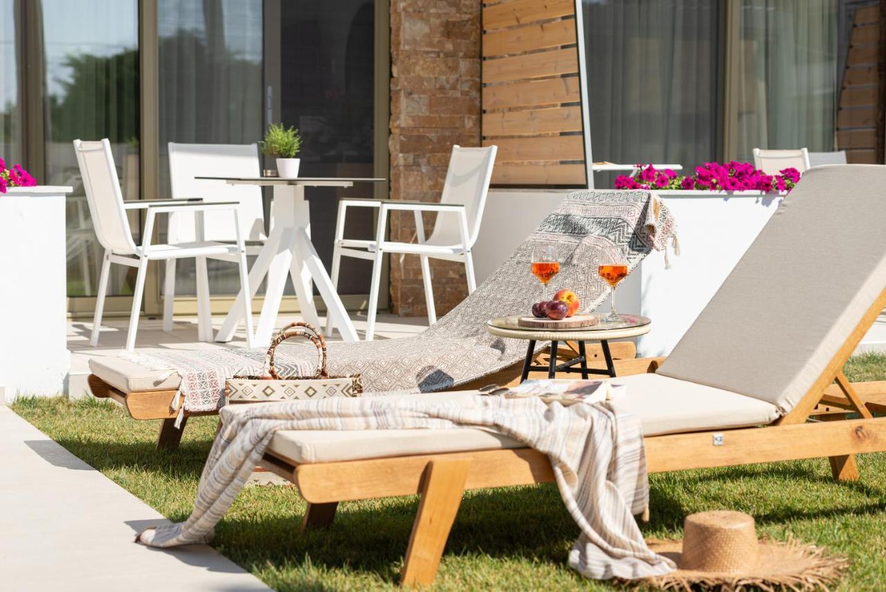 Imagine Luxury Suites Nikiti  Esterno foto