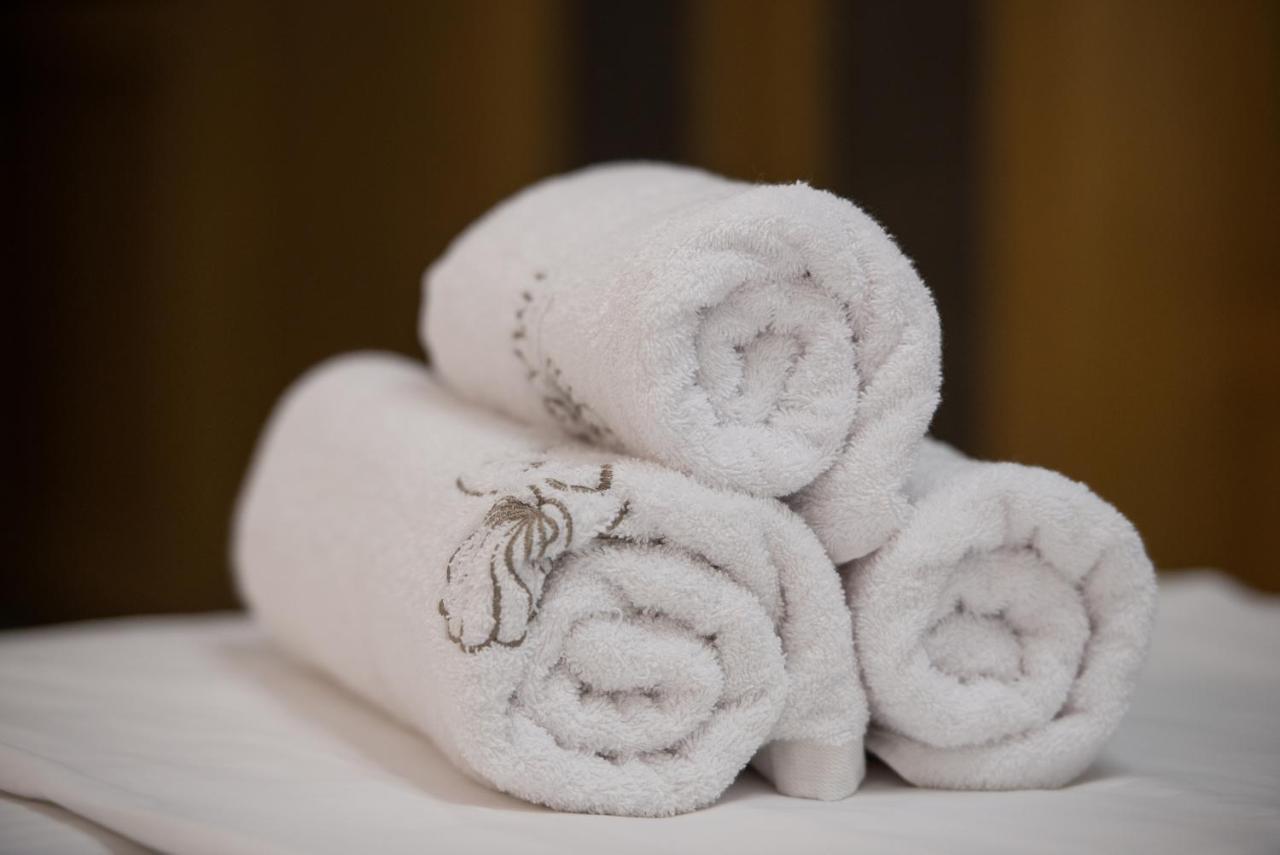 Imagine Luxury Suites Nikiti  Esterno foto
