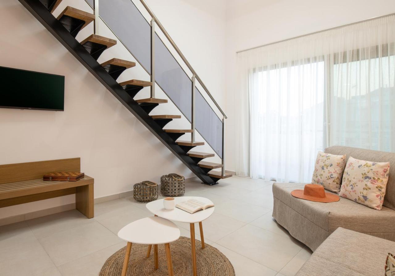 Imagine Luxury Suites Nikiti  Esterno foto