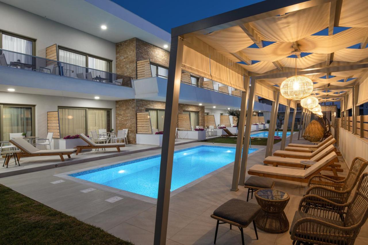 Imagine Luxury Suites Nikiti  Esterno foto